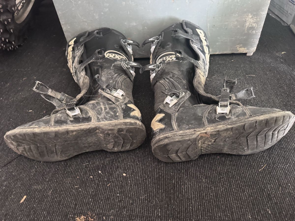 Herrenschuhe: Motocross Stiefel – Gebraucht aus Schinznach Bad von Bann 1