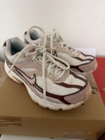 Nike Sneaker V2K Run weiss beige braun gebrauchter Zustand