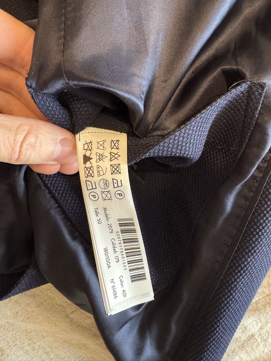 Massimo Dutti Cappotti: Blazer Massimo Dutti Navi 99% Wool – Usato da Zürich venduto da Carlos_Oliveira 3