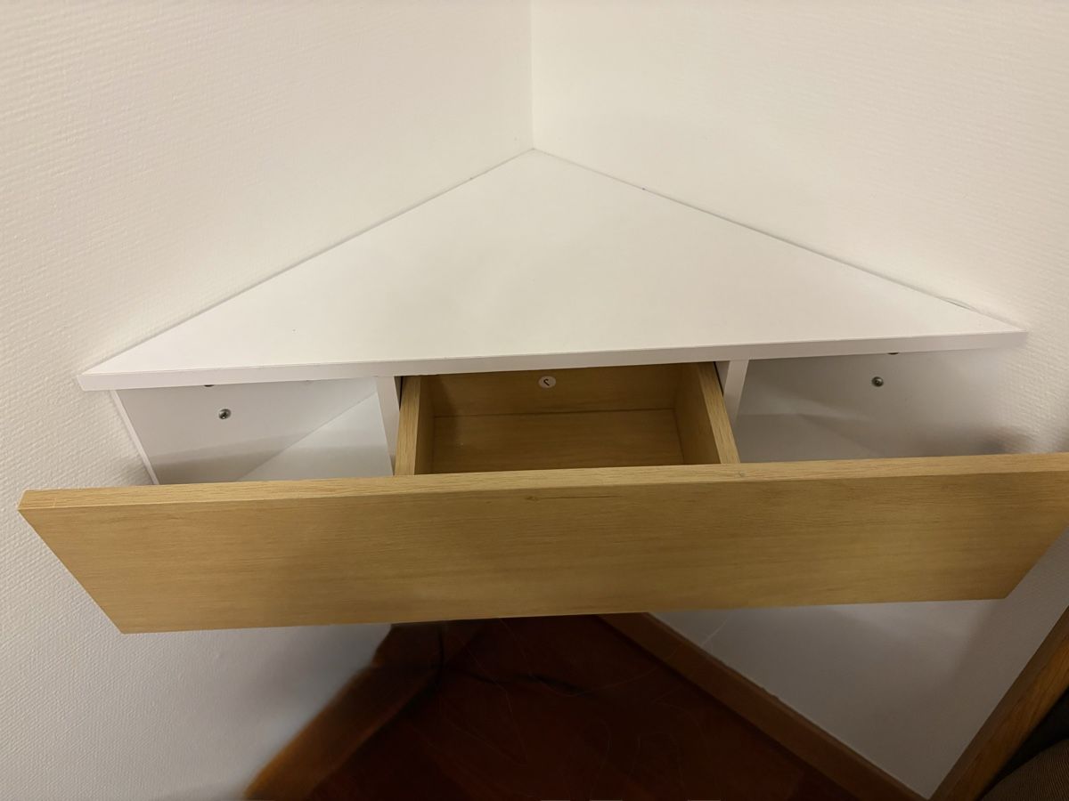Comodini: 2x elegante Nachttische – Usato da Therwil venduto da Migu84 2