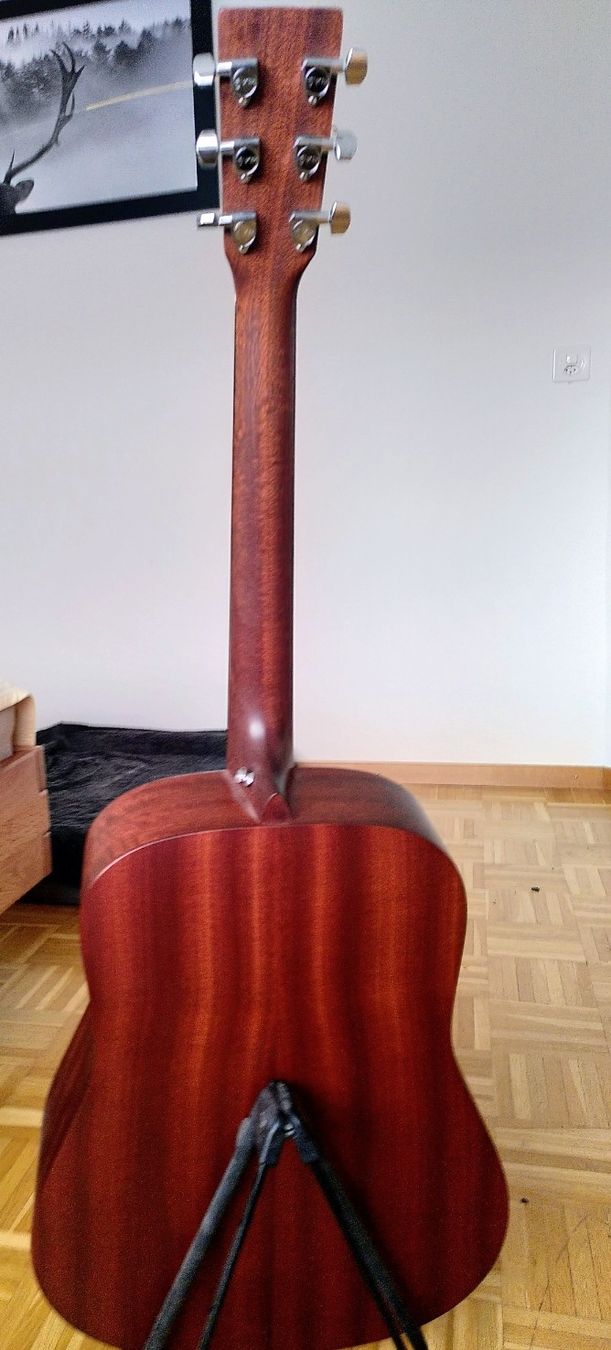 Martin & Co. Strumenti musicali: Martin Akkustik Gitarre – Usato da Nidau venduto da Wickwack 1