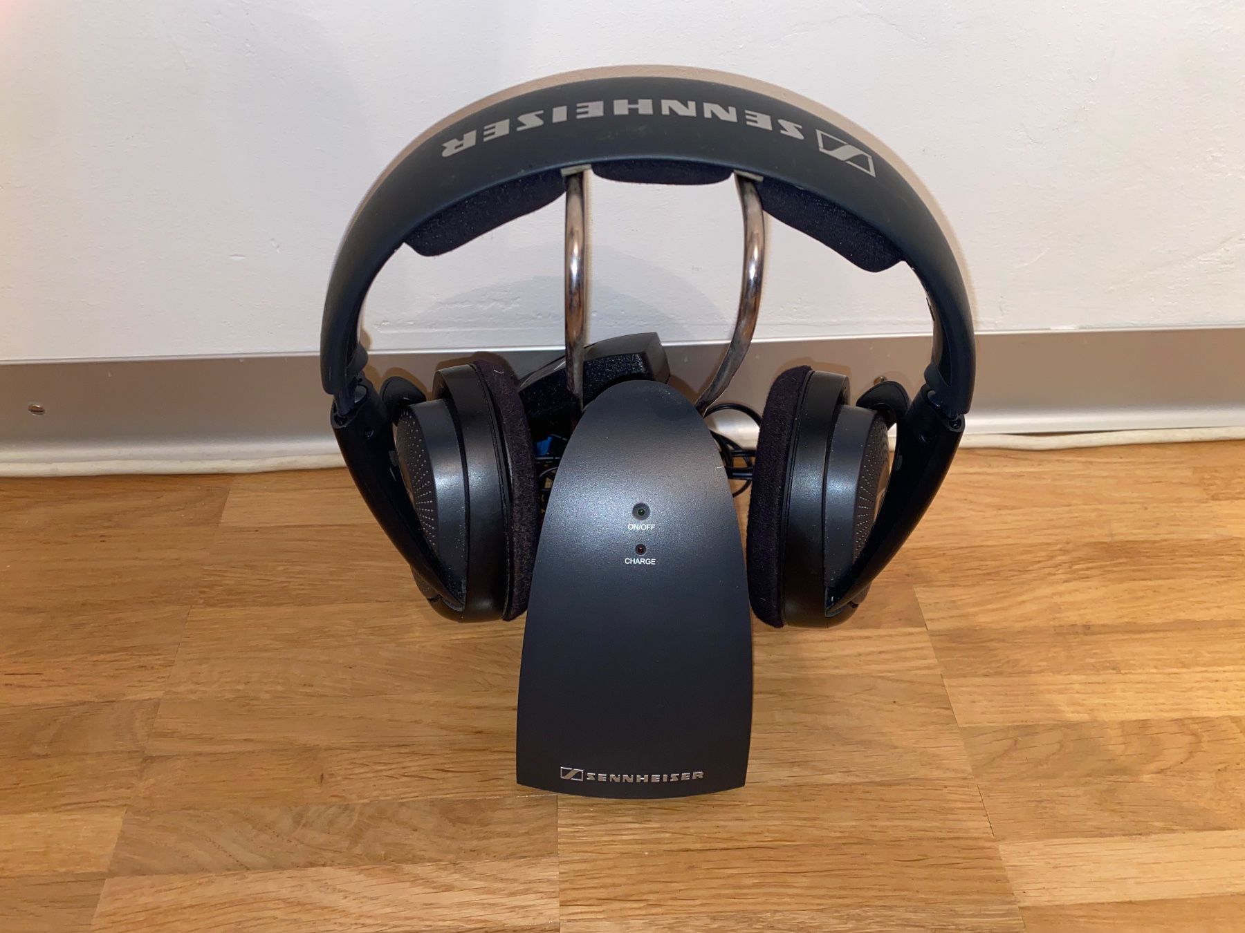 Sennheiser Cuffie: Sennheiser Kopfhörer HDR 118 (wireless) – Usato da Rotkreuz venduto da mia_dc2r