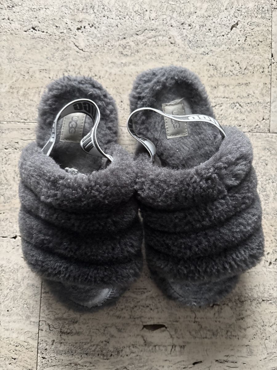Ugg Scarpe per ragazze: Ugg Sandalen, grau , Grösse ca 34 – Usato da Salenstein venduto da sehrgut