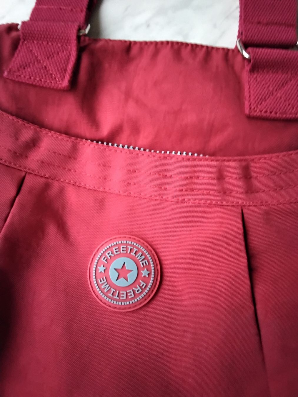 Borse da donna: HANDTASCHE FREETIME ROT – Usato da Biel/Bienne venduto da dasi3 1
