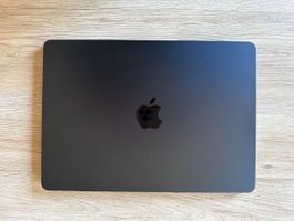 Apple MacBook Air 2022 (A2681)