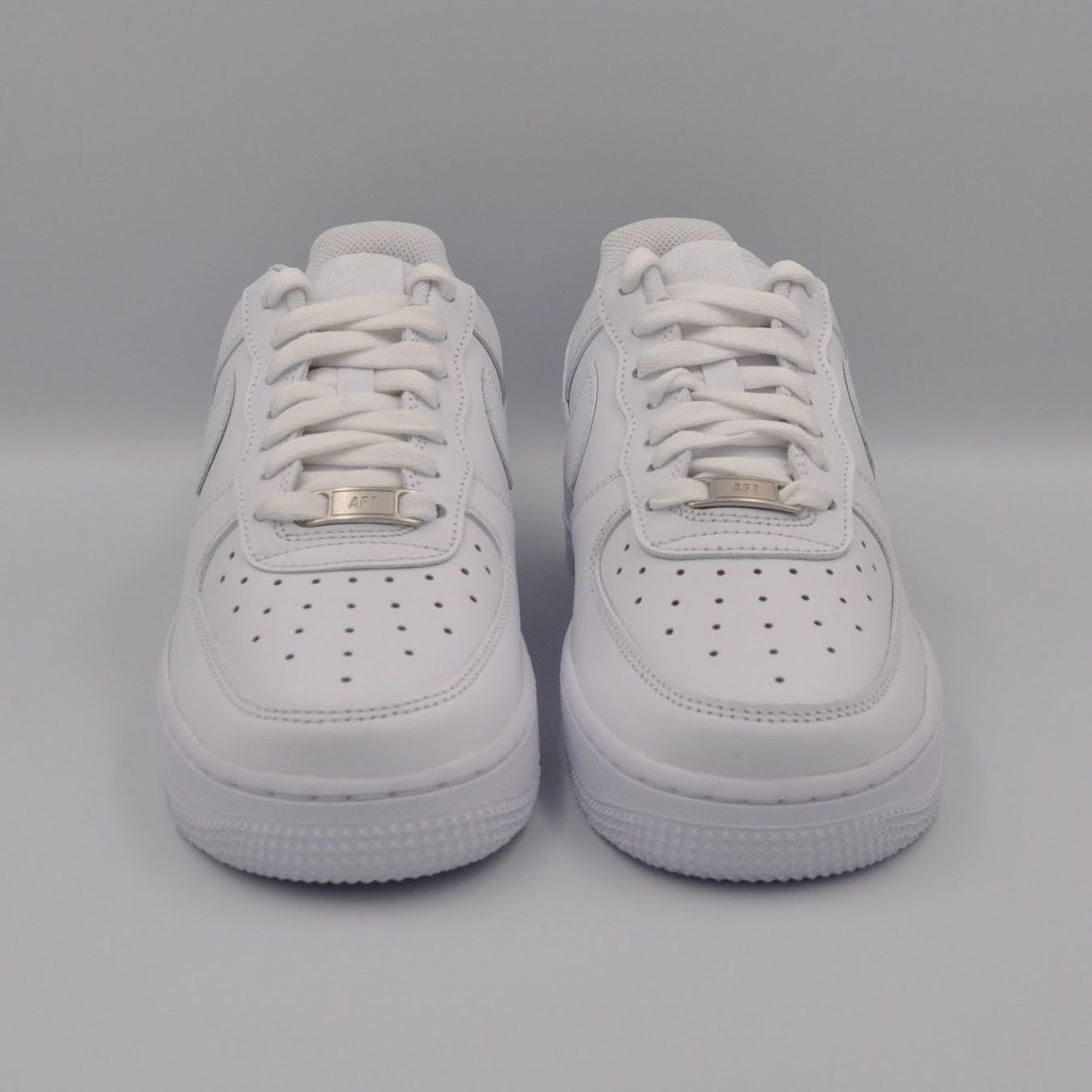 Nike Scarpe da donna: Nike Air Force 1 W White 38 – Nuovo e nell'imballaggio originale da Bern venduto da SneakerheavenLT 3