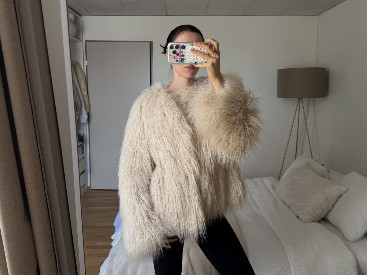 Vestes: Faux Fur Jacket – D'occasion à Kloten par preloved9 1