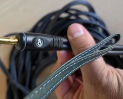 Câble audio renforcé jack 6.35 mm noir état comme neuf