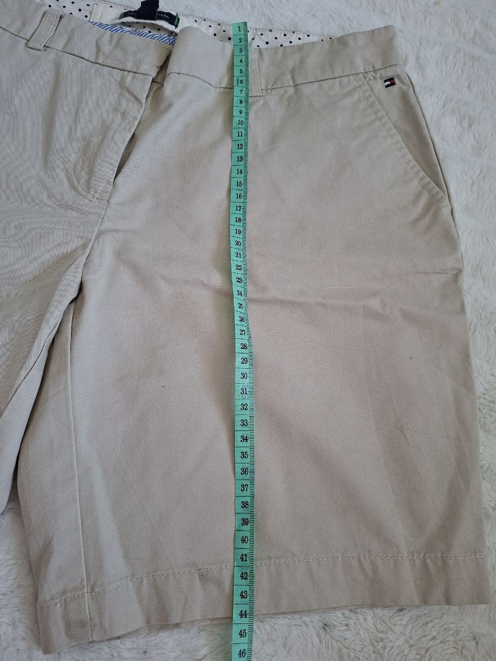 Tommy Hilfiger Pantaloni: Short Tommy Hilfiger beige taille 40/42  – Usato da Renens VD venduto da ser_j2fn 2