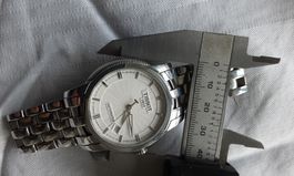 Très Grandes  belle montre homme TISSOT automatique