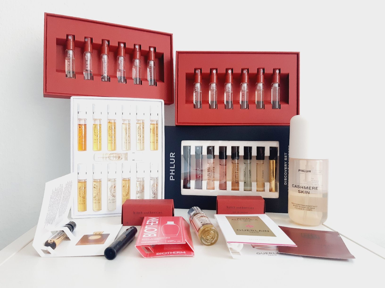 Parfum & Eau de Toilette: DISCOVERY SETS – Gebraucht aus Winterthur von Je.