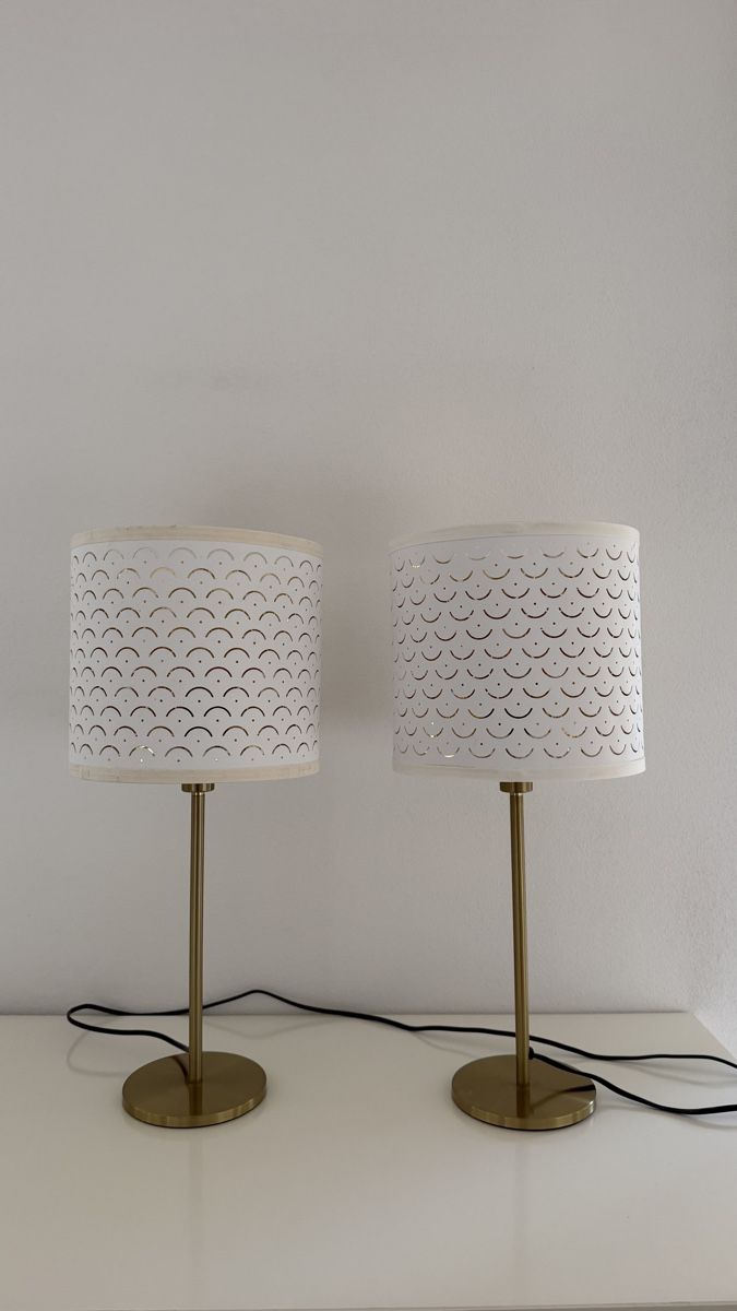 Ikea Lampade: IKEA Zwei Nachttischlampen – Usato da Kriens venduto da kyvels 1