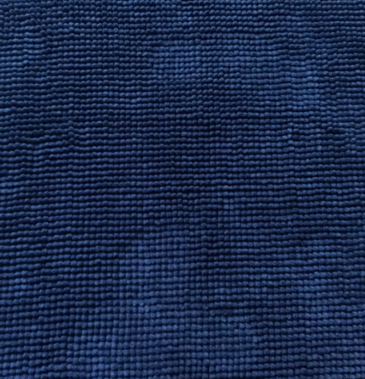 Teppiche: Microfaser Chenilleteppich – dunkelblau – ca. 60 x 88 cm – Gebraucht aus Bremgarten b. Bern von .Anita. 1