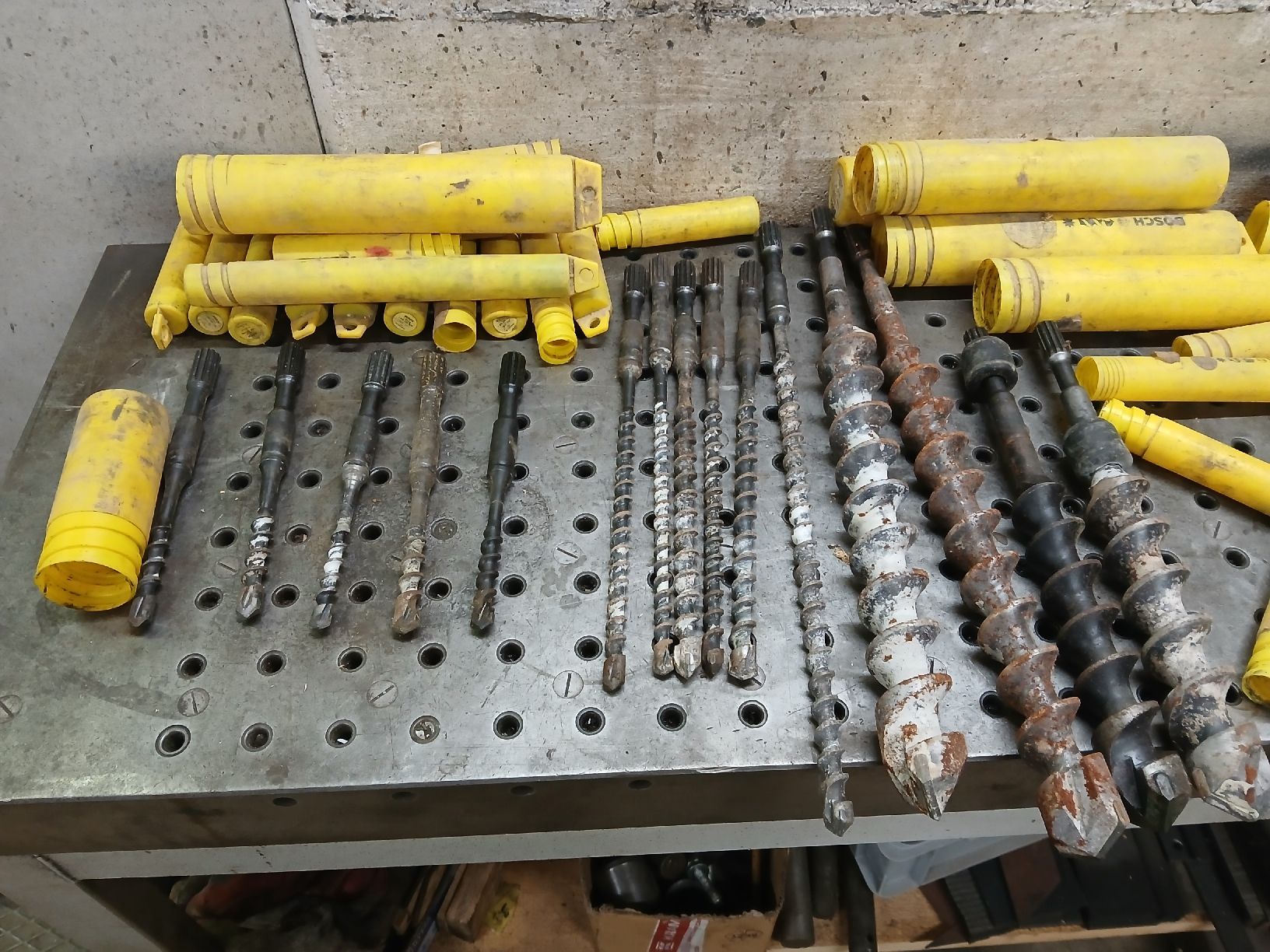 Bosch Perceuses: Bosch Bohrmaschine – Défectueux à Engelberg par lus_bc6s 1