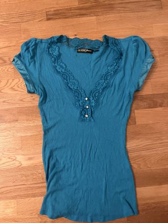Damen T-Shirt Guess Jeans blau mit Spitze guter Zustand