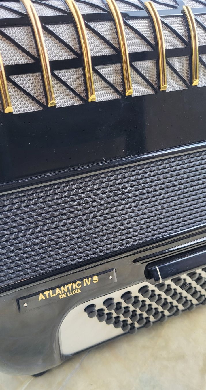 Hohner Strumenti musicali: Accordéon hohner Atlantic IVS – Usato da Penthalaz venduto da EvandroLuz 5