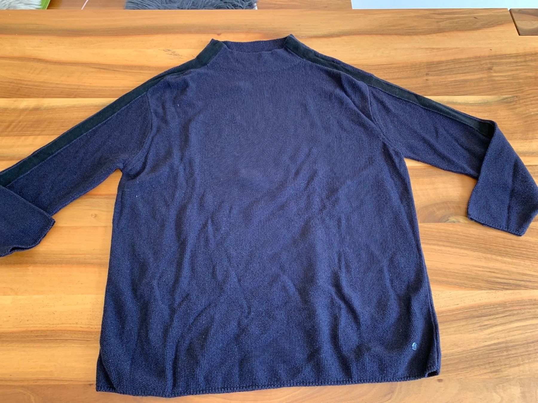 Monari Pulls & Sweat-shirts: MONARI Edel Strickpullover lila/blau Grösse L – D'occasion à Meiringen par littlered-ridinghood