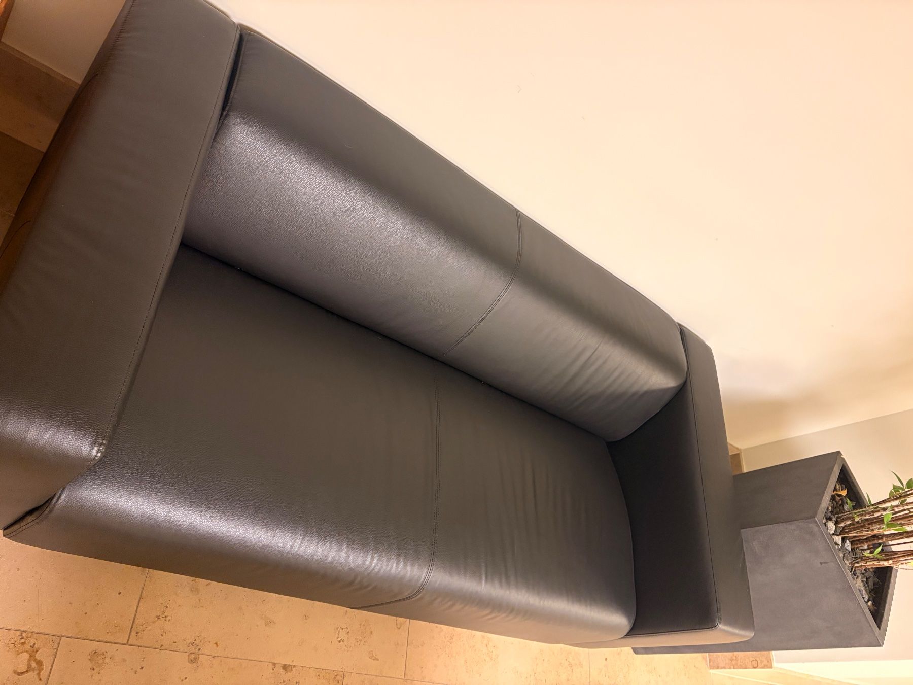 Ikea Divani: Sofa schwarz – Usato da arbon venduto da gep_7lxv 1