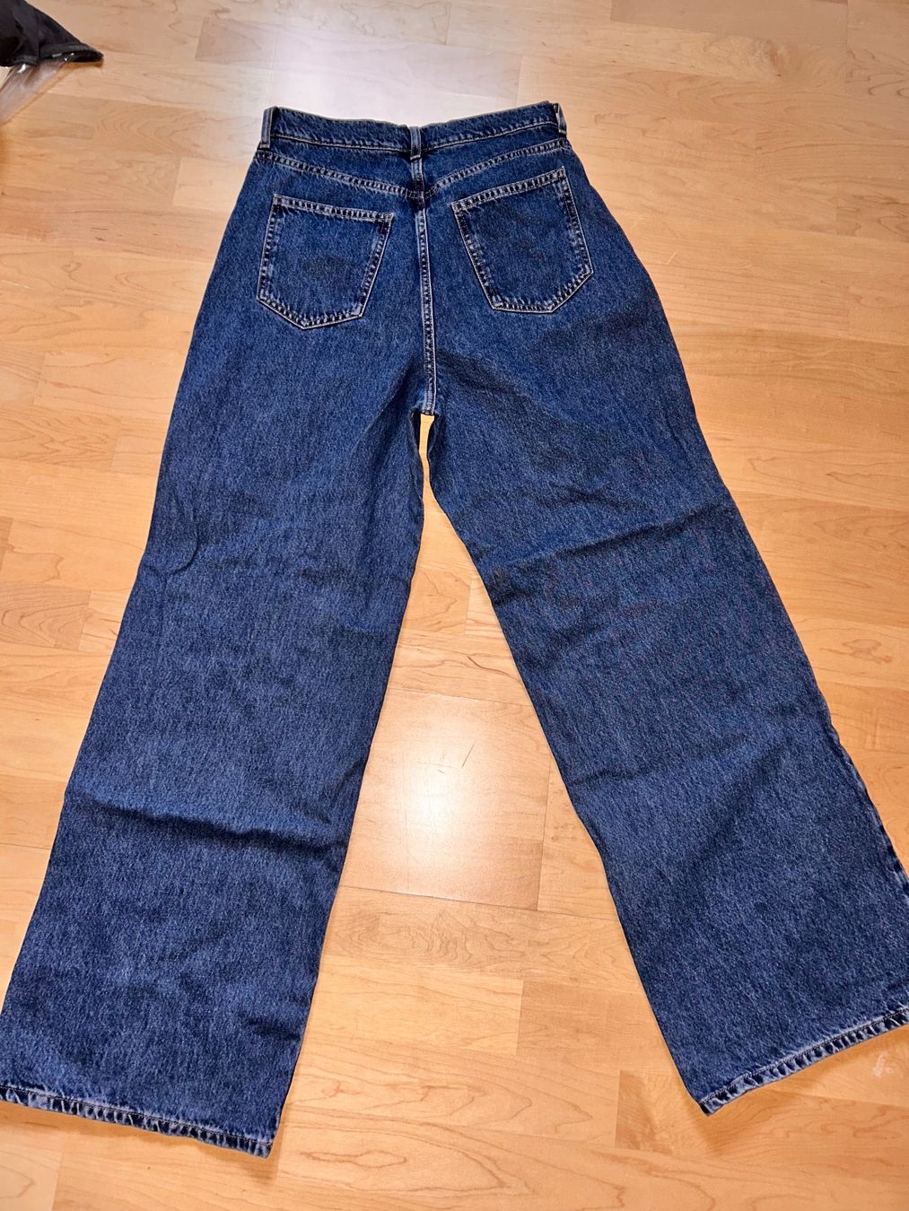 Only Jeans: Strass-Jeans im 90er Stil, 40, by Only – Usato da Schwyz venduto da Maerzetuepfli 5
