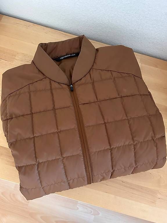 Arcteryx Giacche: Daunenjacke Arcteryx, Grösse M – Nuovo (secondo la descrizione) da Niederglatt ZH venduto da Julia_4 4