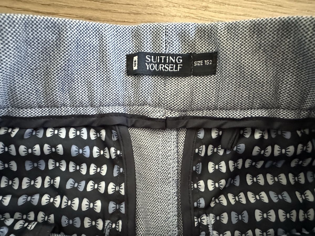 We Hosen: Jungsshorts – Gebraucht aus Rapperswil SG von kamost 1
