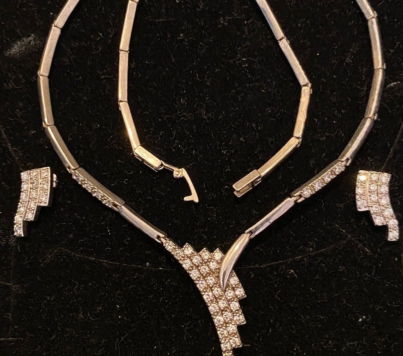Colliers: Schmuck set silberfabe – D'occasion à Pfungen par Outlet64 2