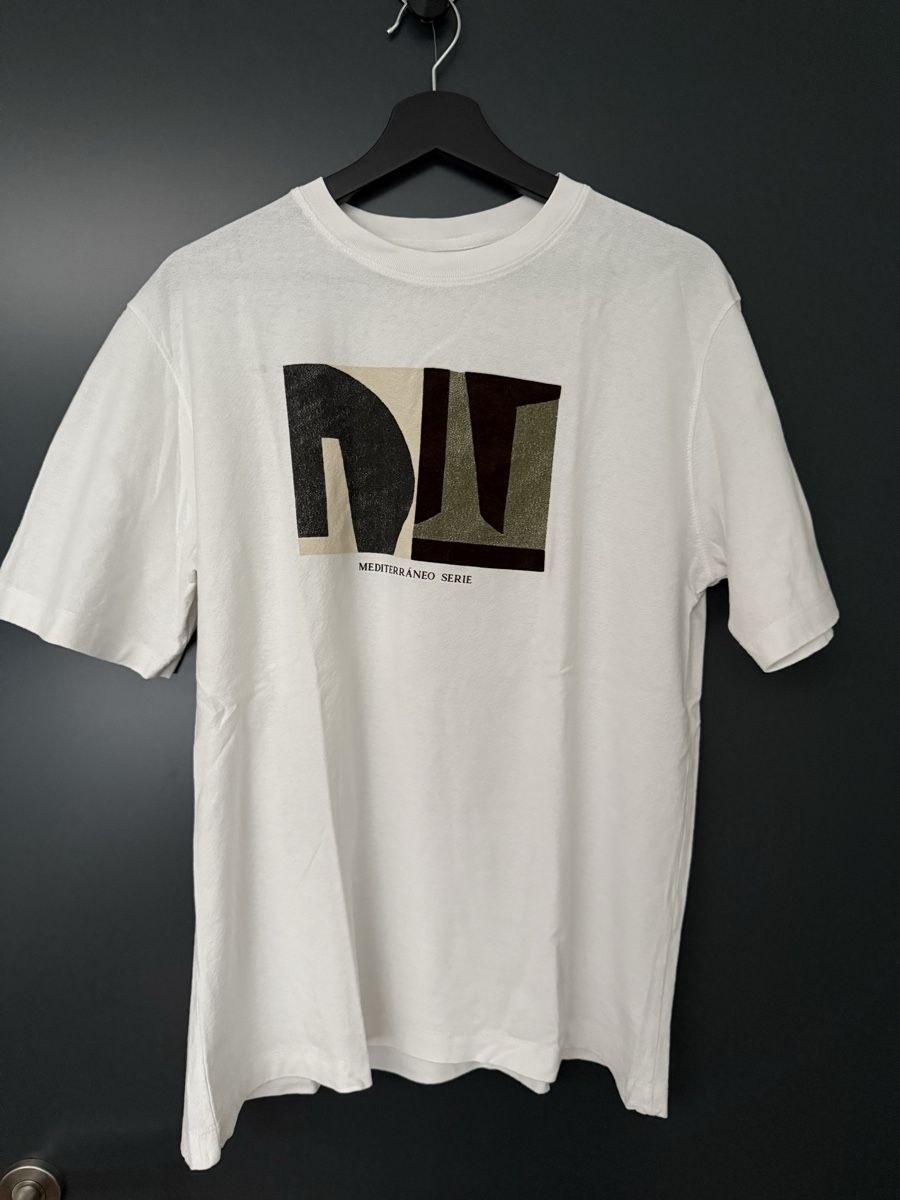 Zara T-shirts: Zara T-Shirt – D'occasion à Altstätten SG par noa_cg9g