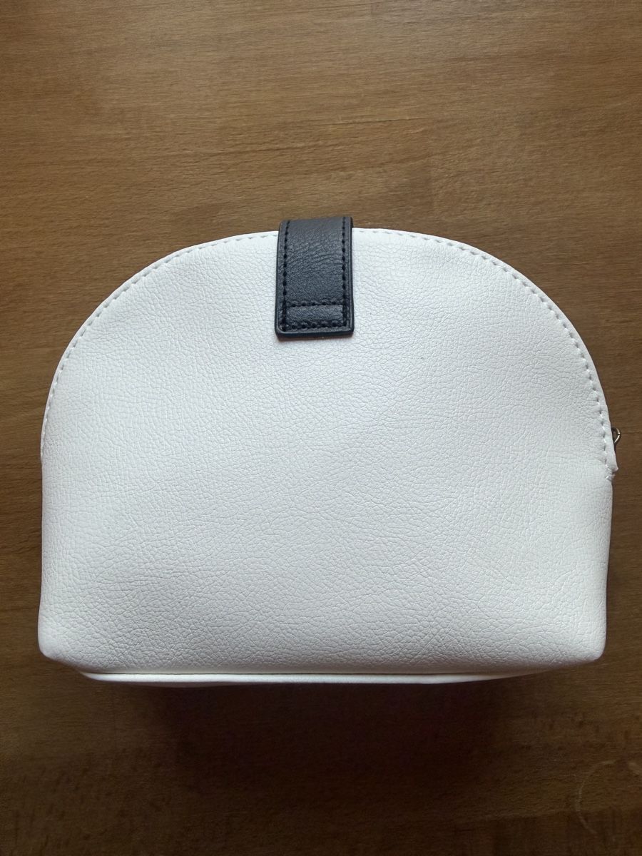 Borse: Trousse de toilette / Pochette Diptyque Paris – Nuovo (secondo la descrizione) da Lausanne venduto da Stephaniesdressing 4
