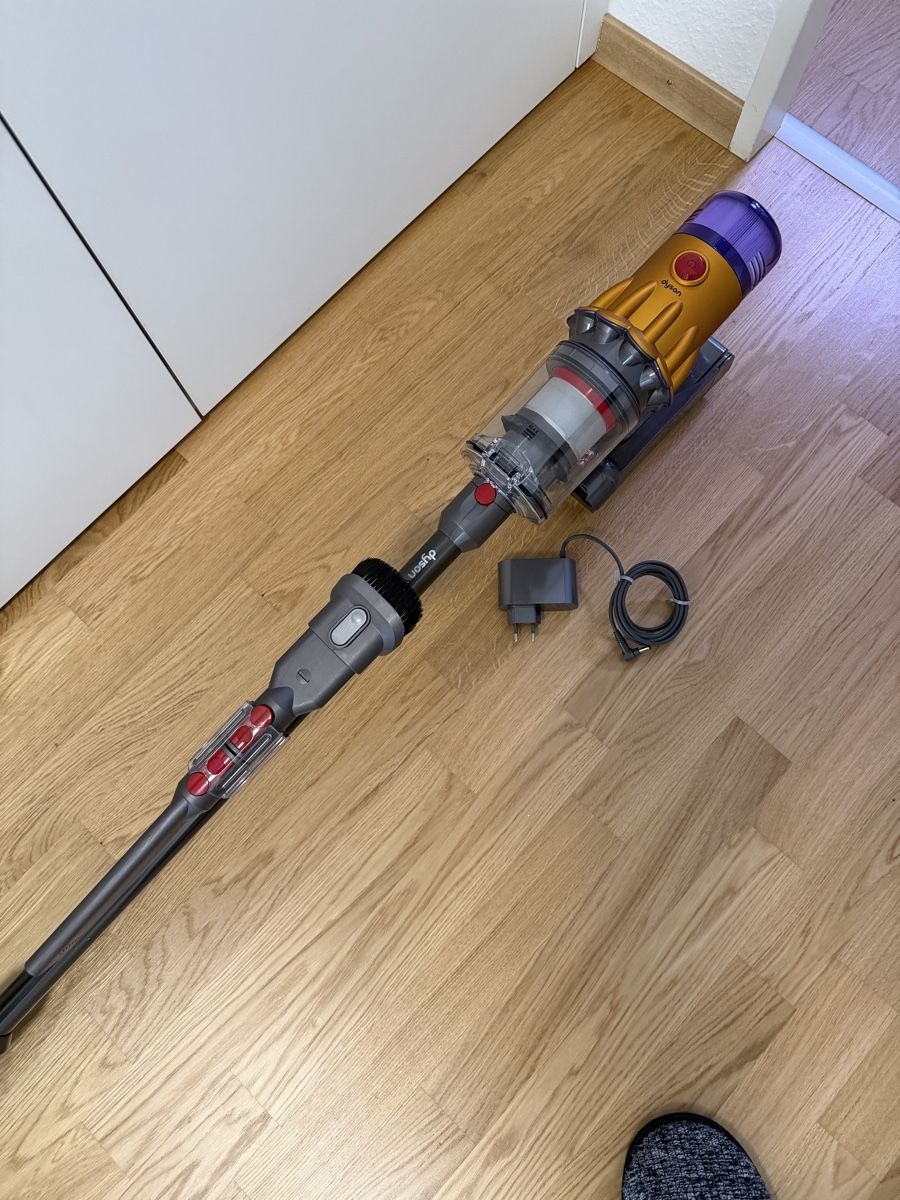 Dyson Staubsauger & Zubehör: Dyson V12 detect slim absolute  – Gebraucht aus Meyrin von SA_3006 3