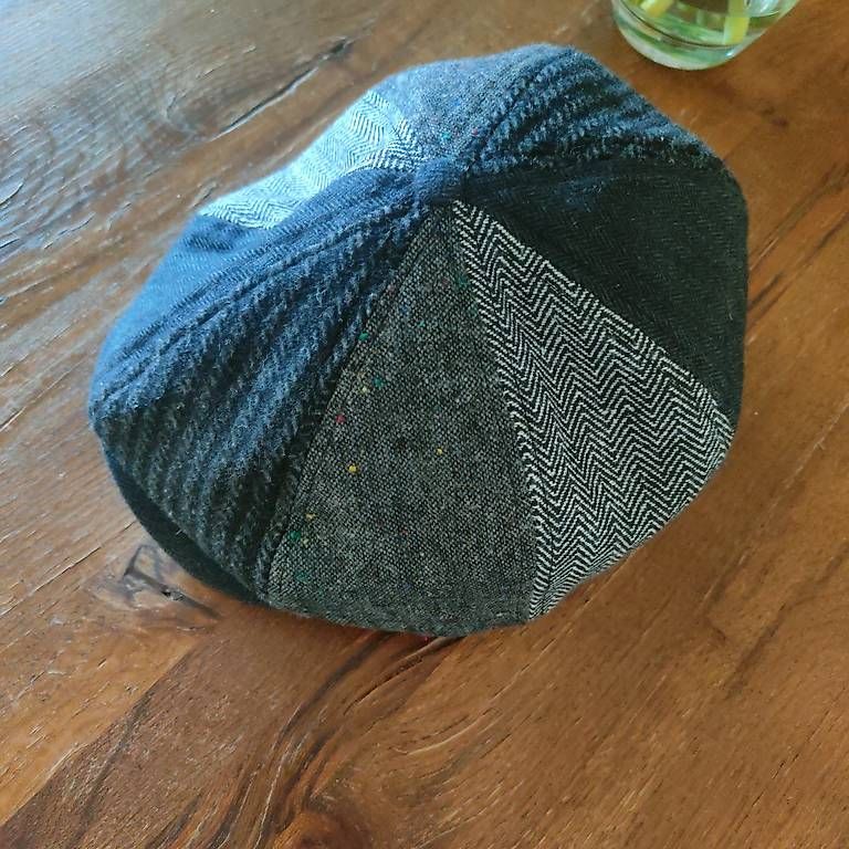 Copricapi, berretti & cappellini: Berretto in Stile newsboy – Usato da Losone venduto da hcm_jvn8 3