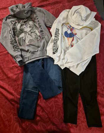 Kleiderpaket Mädchen Grösse XS/S, 4 Teile