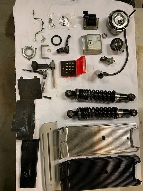 Piaggio Parti ricambio per ciclomotori: Piaggio ciao Ersatzteile – Usato da Niedergösgen venduto da cupuasu 4