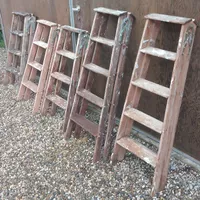  Bockleiter / Stufendoppelleiter / aus Holz (2x5 Stufen)