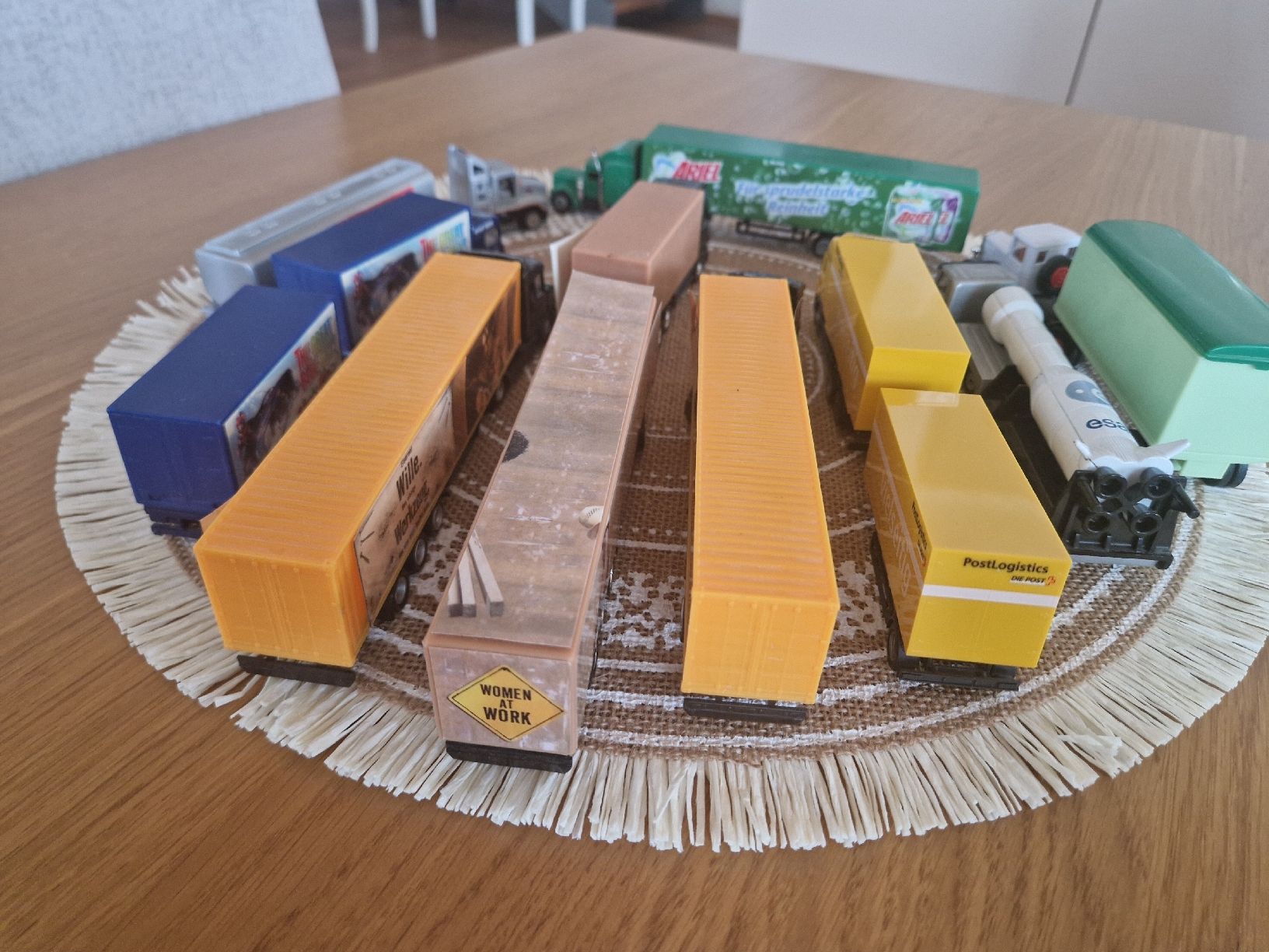 Spielzeuge: Grosse Sammlung von Spielzeug-Lastwagen – Gebraucht aus Meggen von GoncallvesTiago21 5
