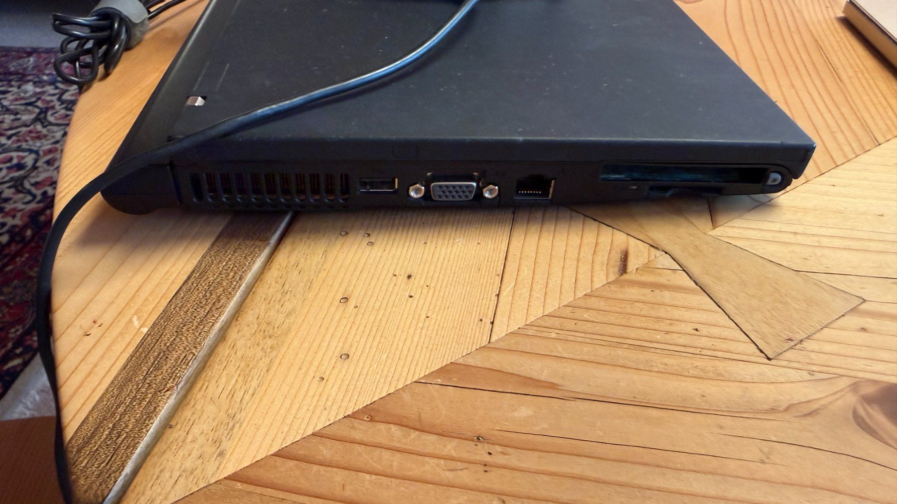IBM Notebooks: IBM ThinkPad X61 – Gebraucht aus Gstaad von suecom 5