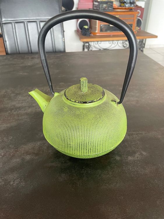 Théière Plate 0,8L En Fonte Rouge Avec Filtre | Théières / Cafetières