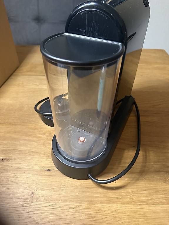 Kaffeemaschinen & Espressomaschinen: Nespresso Citiz&Milk, schwarz – Gebraucht aus Niederweningen von ScaredyCat 1