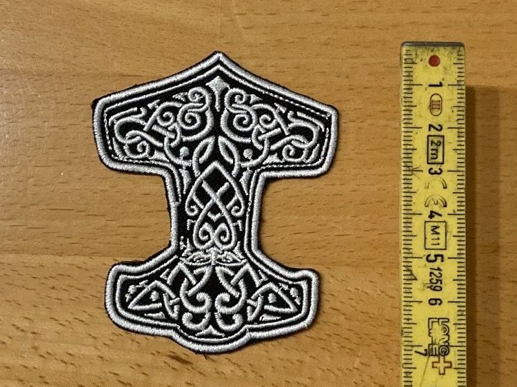 Toppe: Viking Thor Mjolnir Patch Sticker Aufnäher – Nuovo (secondo la descrizione) da Horn venduto da abutre72