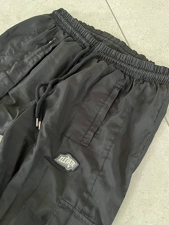Pantaloni: ELEVATE Clothing Freizeithose Gr. L – Usato da Ballwil venduto da Soia 3