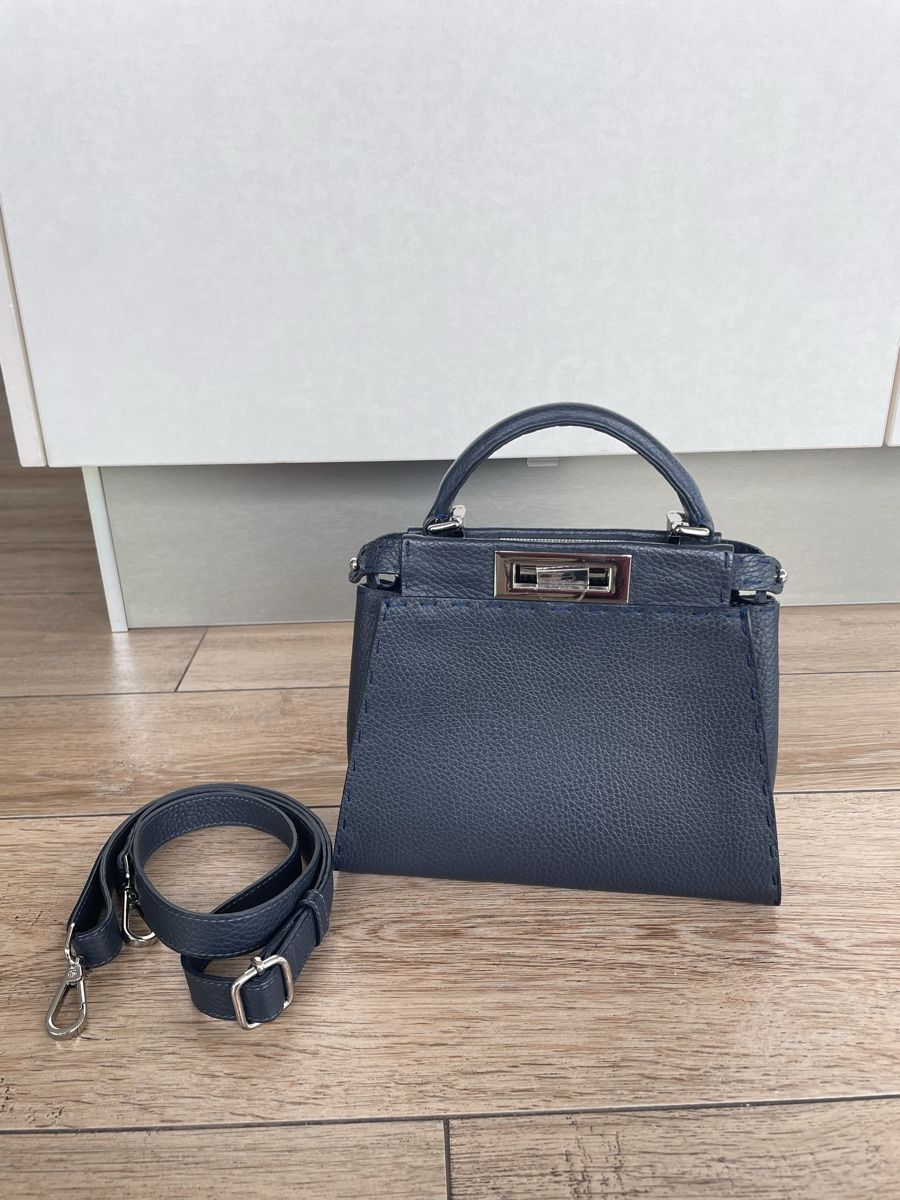Borse da donna: Sac bleu Marine – Usato da Geneve venduto da orange1957