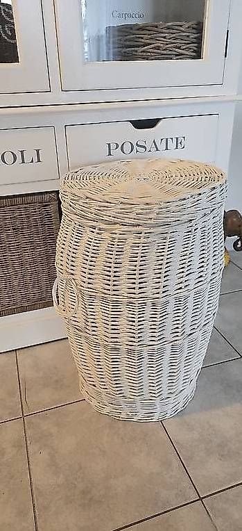 Altro per la casa: GrosseKorb mit Deckel – Usato da Weggis venduto da bdrm48