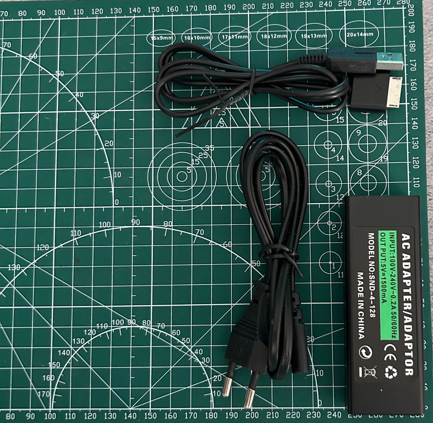 Sony Adattatori & Cavi: PlayStation PSP Go Ladekabel / AC Adapter Netzteil – Nuovo (secondo la descrizione) da Niederwil SO venduto da BlueSonic 5