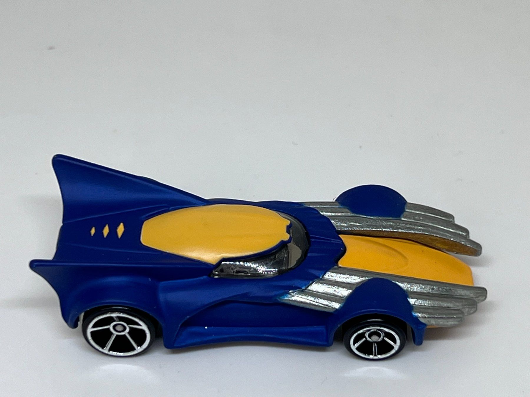 Hot Wheels Modellini d'auto: Hot Wheels Wolverine #134 – Usato da Wildegg venduto da LaaBoutique 1