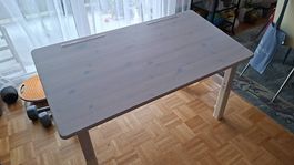 Bureau pour jeune écolière / écolier