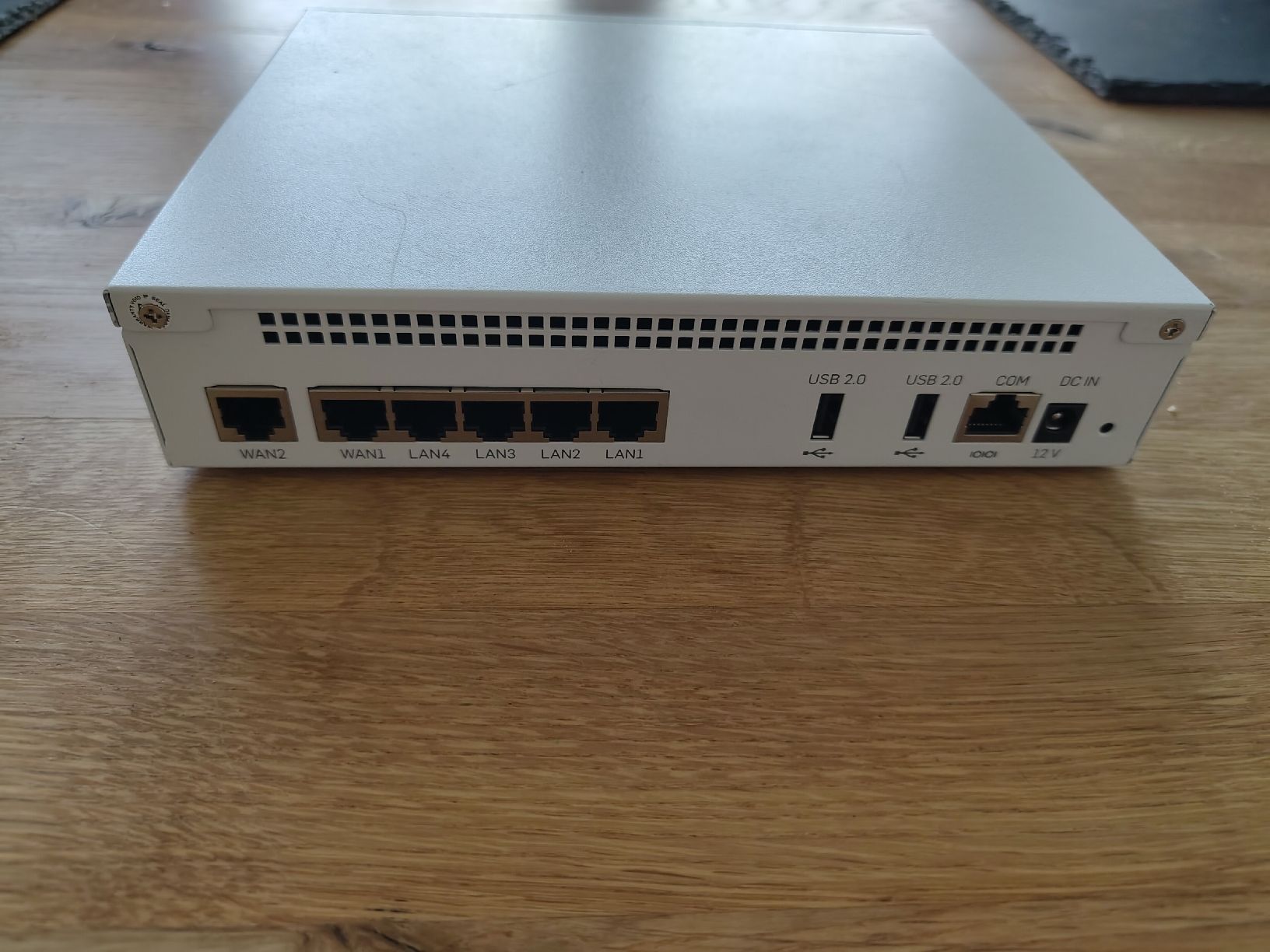 Sophos Firewall: Firewall Router SOPHOS RED 50 – Usato da Hombrechtikon venduto da fisch_std 1