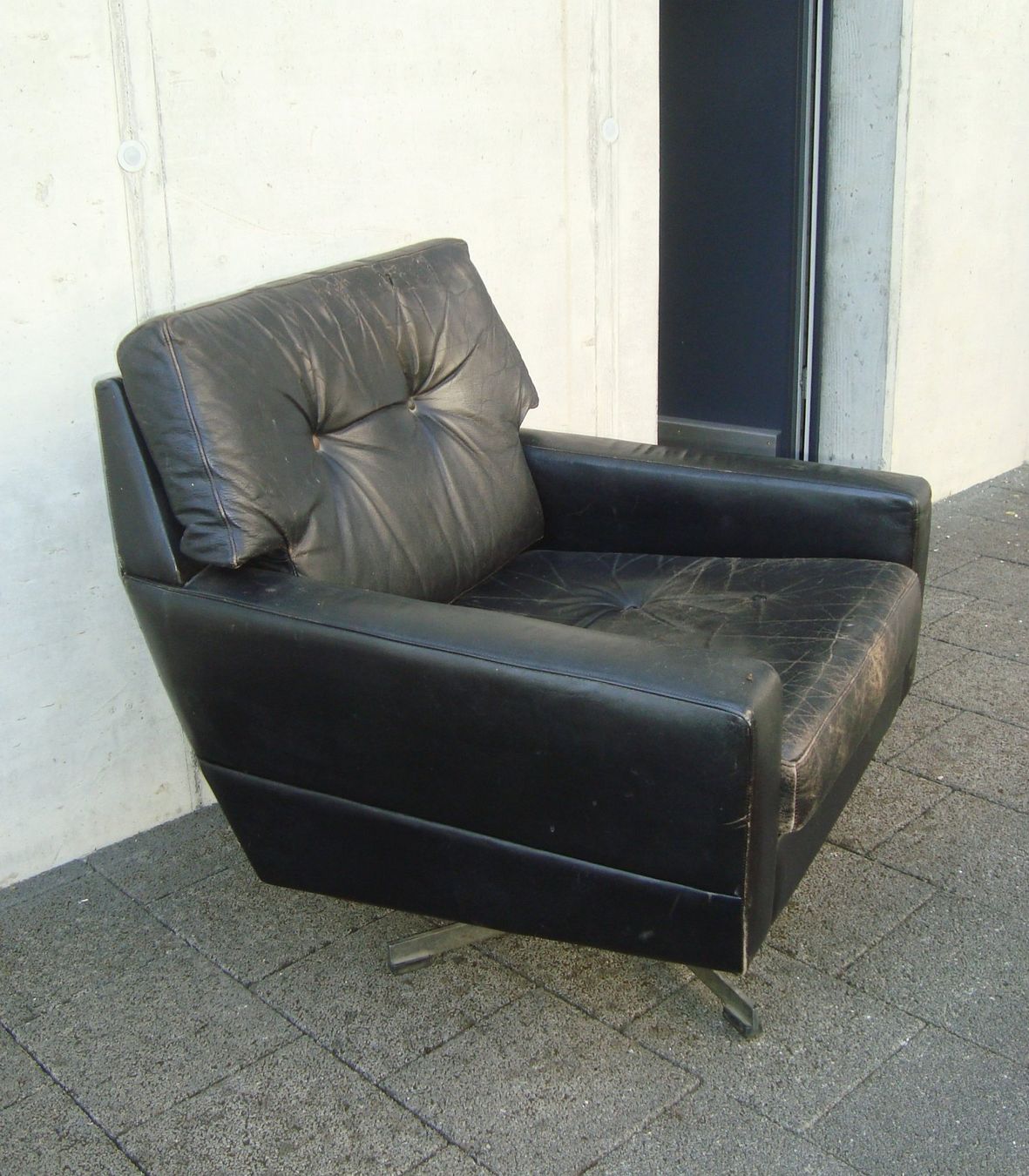 Poltrone: Design Leder Sessel, drehbar – Usato da Oberdorf NW venduto da Lufao 1