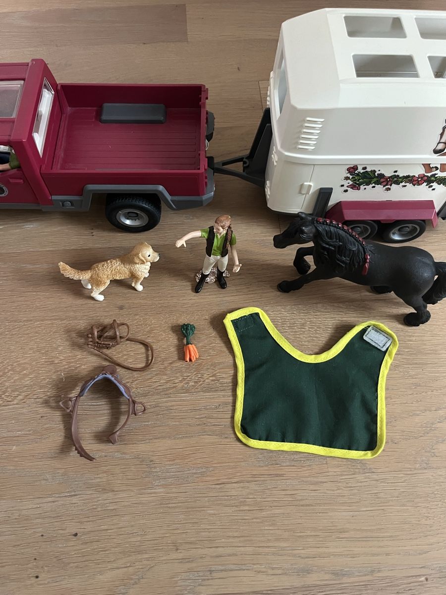 Schleich Spielzeuge: Schleich Pick-up mit Pferdeanhänger Set – Gebraucht aus Lachen SZ von nin_jxy9 3