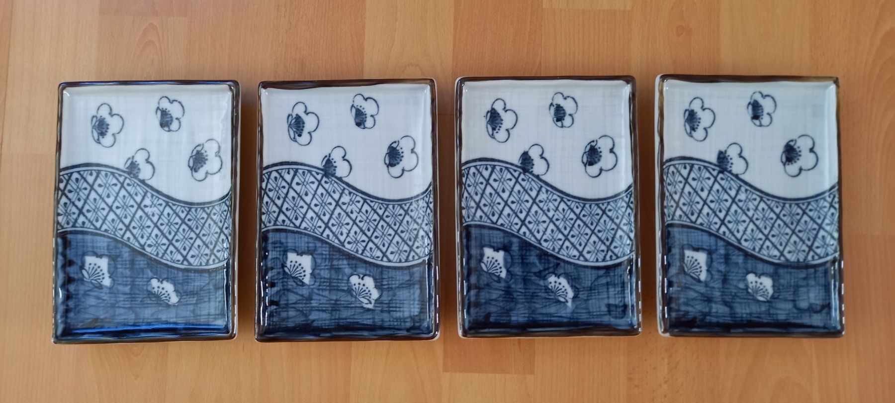 Assiettes: Teller rechteckig – D'occasion à Höri par bsc_68fw
