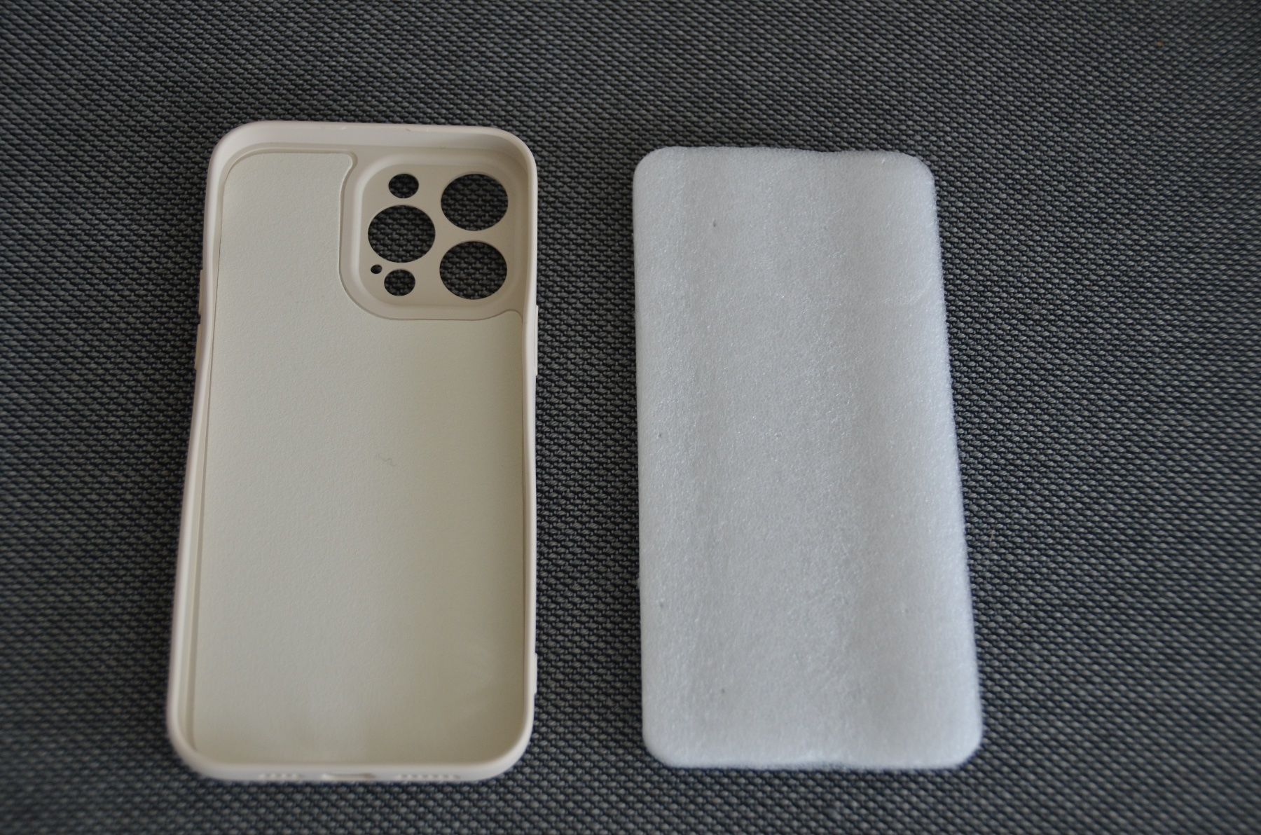 Cover & Protezioni schermo: Iphone 14 Pro Max Gummi Case Hülle Cremeweiss Matt – Nuovo (secondo la descrizione) da Schleinikon venduto da kissa07 1