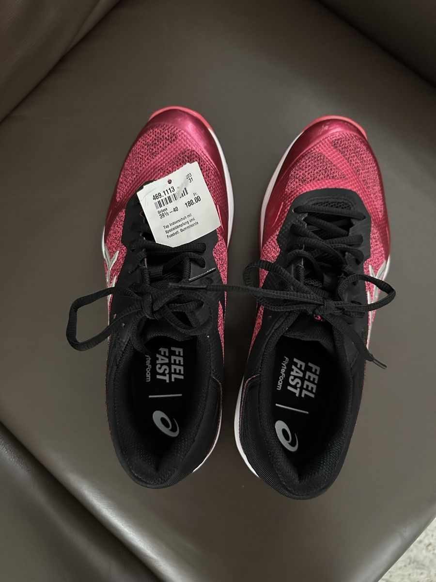 Damenschuhe: Asics Sportschuhe Neu – Neu (gemäss Beschreibung) aus Horw von slavi77 9